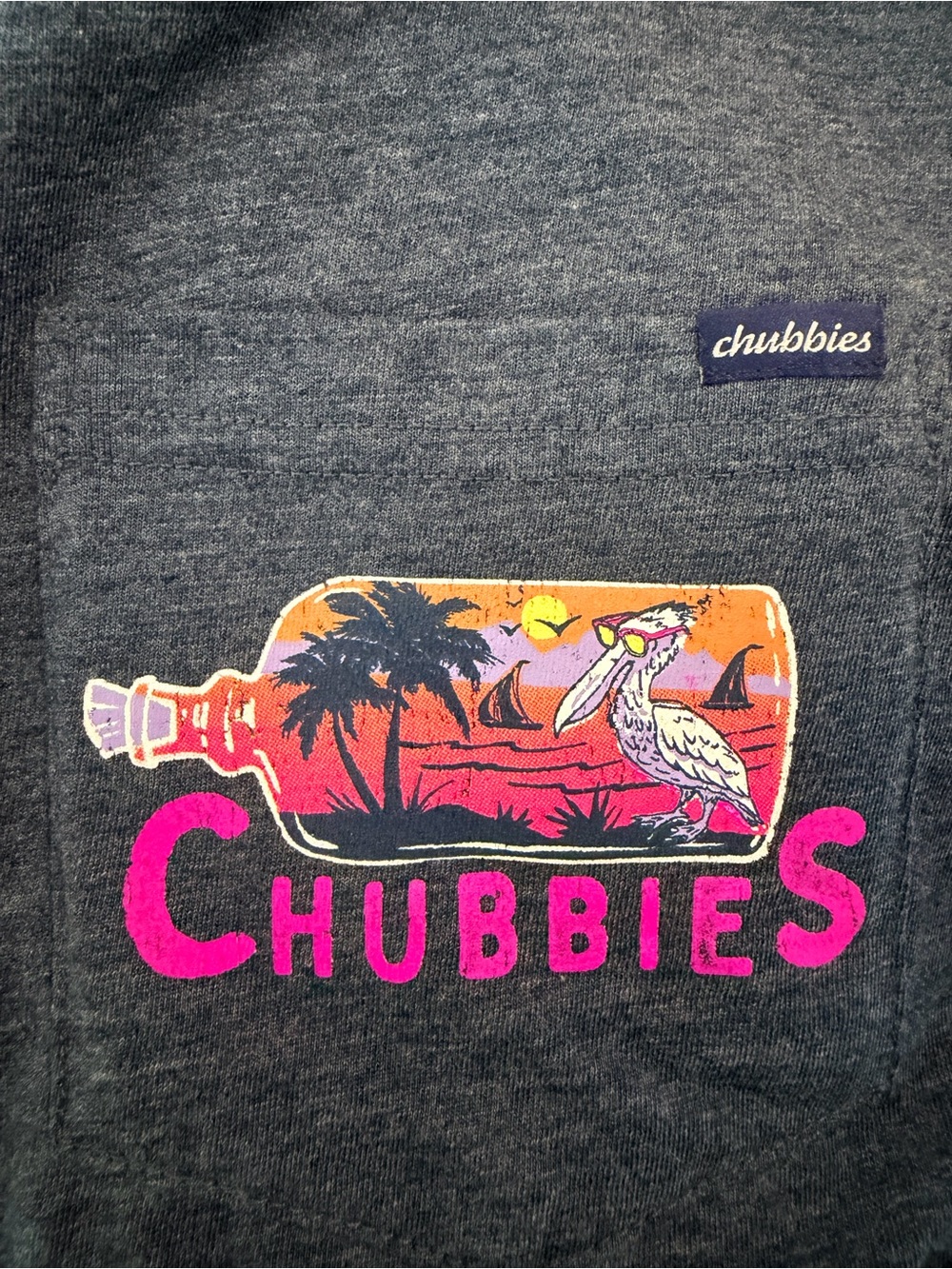 Chubbies Tee Shirt Mens Large Blue Pink Short Sleeve Crew Pocket NWT - Picture 2 of 6